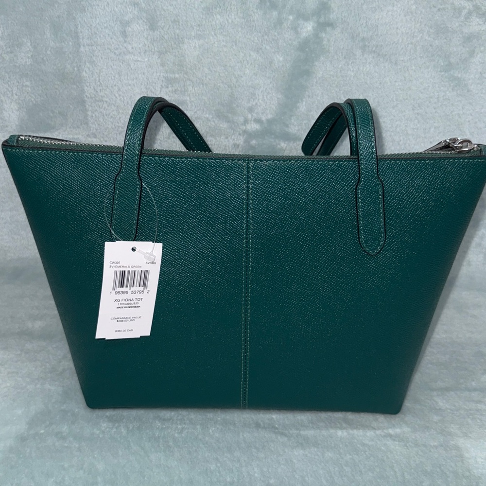 Coach Emerald Green Tote Bag - Picture 3 of 17